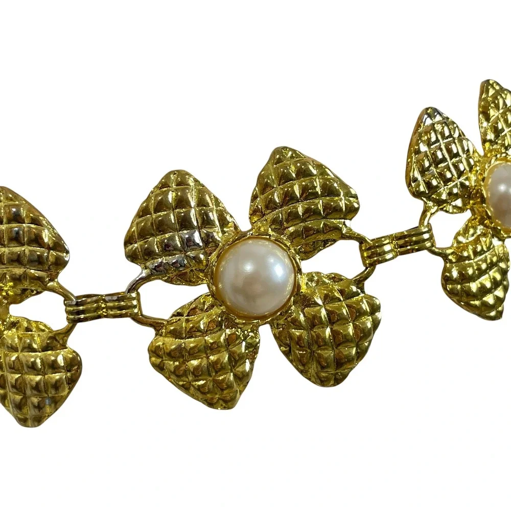 80s Gold Tone Quilted Flower Faux Pearl Chain Belt Tassel Charm 38